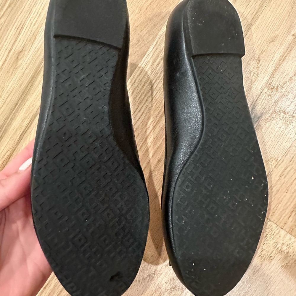 Tory Burch Black Flats with Silver Logo - Picture 4 of 4